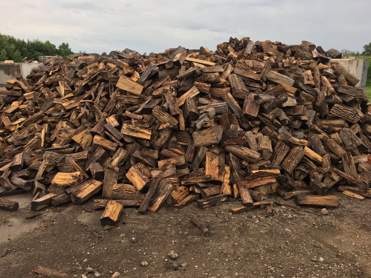 Cord Firewood 1/2Cord Ohio Green Works LLC Professional Landscape